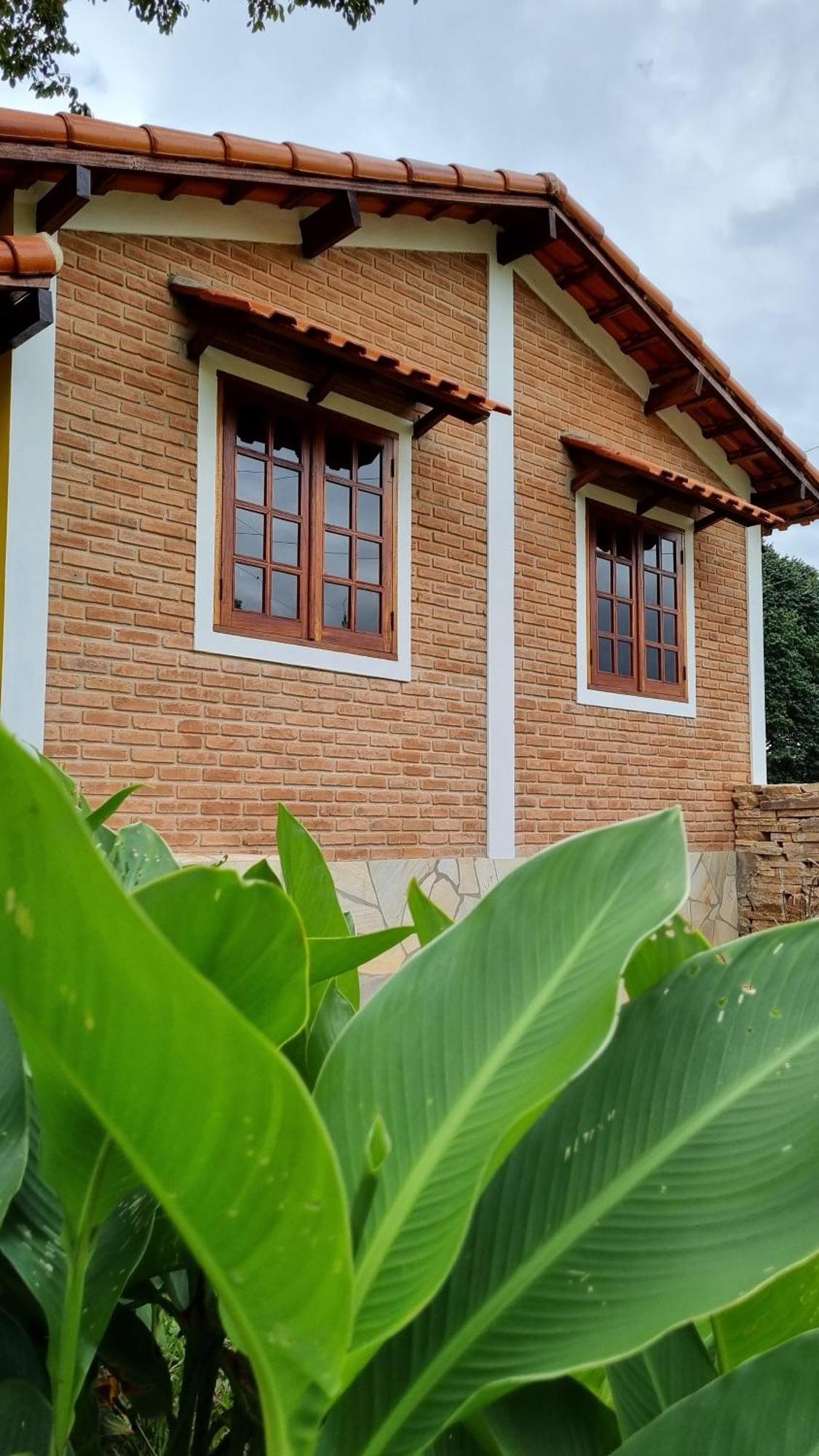 Pousada Muro De Pedra São Tomé das Letras Екстериор снимка